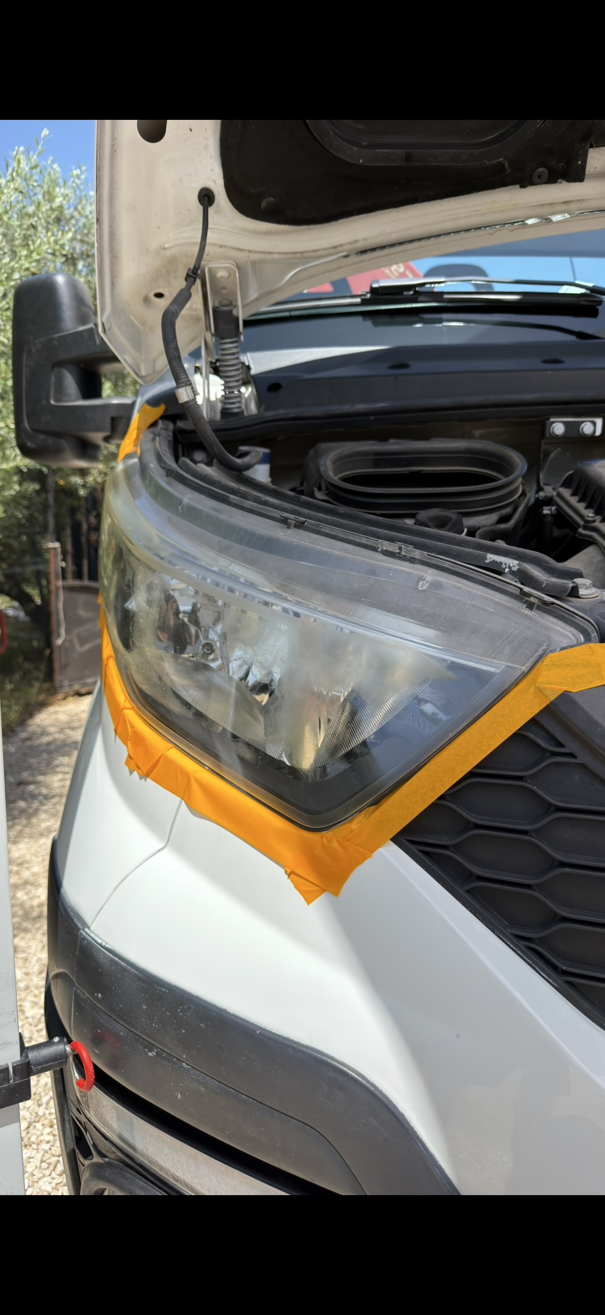 Utilitaire avant rénovation de phares AUTO 9